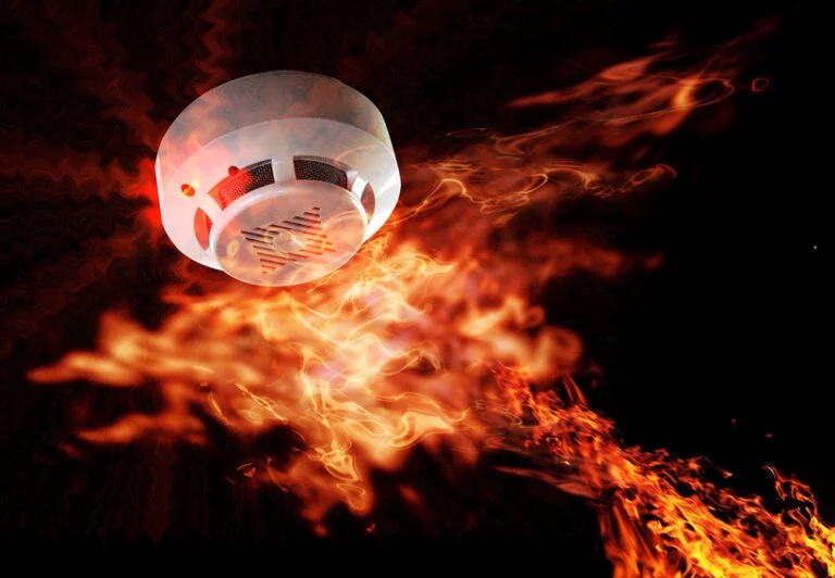 Acasa 6 instalare sisteme detectie incendiu